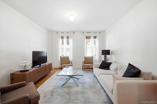 30-19 33rd Street, Astoria, NY 11102