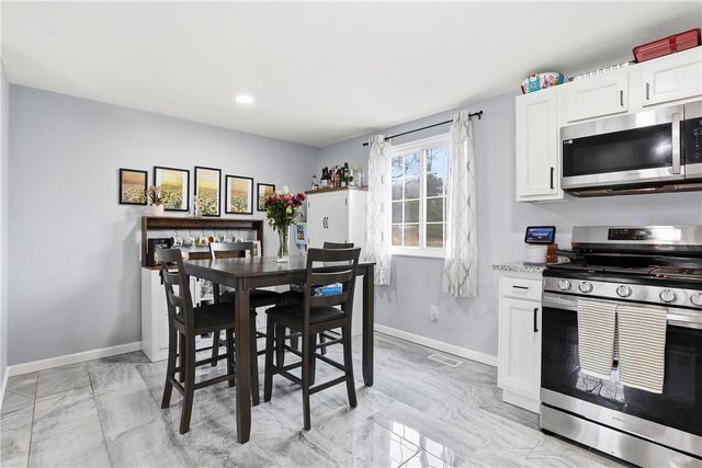 181 Jade Dr, Penn Hills, PA 15147