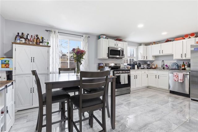 181 Jade Dr, Penn Hills, PA 15147