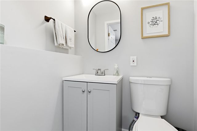 181 Jade Dr, Penn Hills, PA 15147