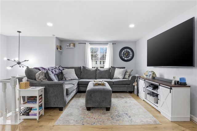 181 Jade Dr, Penn Hills, PA 15147