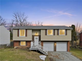 181 Jade Dr, Penn Hills, PA 15147