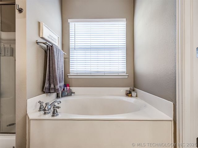 2006 W 120th Street, Jenks, OK 74037
