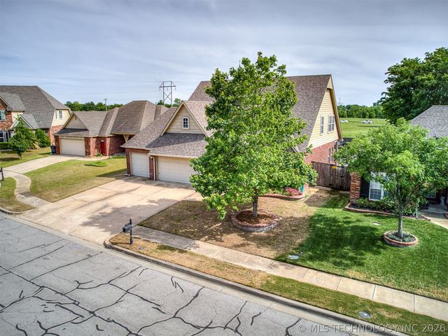 2006 W 120th Street, Jenks, OK 74037