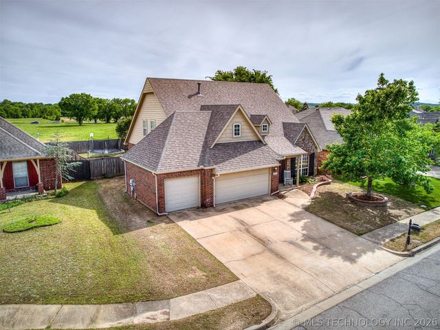 2006 W 120th Street, Jenks, OK 74037