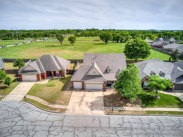2006 W 120th Street, Jenks, OK 74037