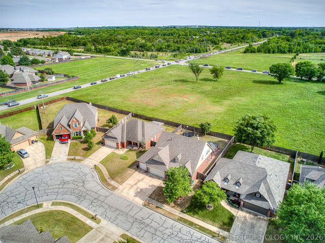 2006 W 120th Street, Jenks, OK 74037