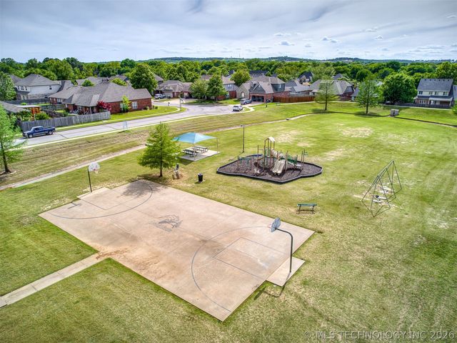 2006 W 120th Street, Jenks, OK 74037