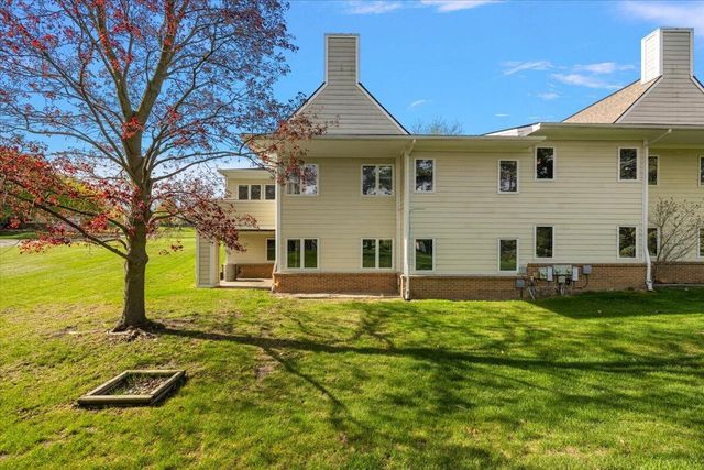 35052 Meadow Lane, Farmington Hills, MI 48335
