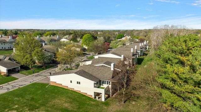 35052 Meadow Lane, Farmington Hills, MI 48335