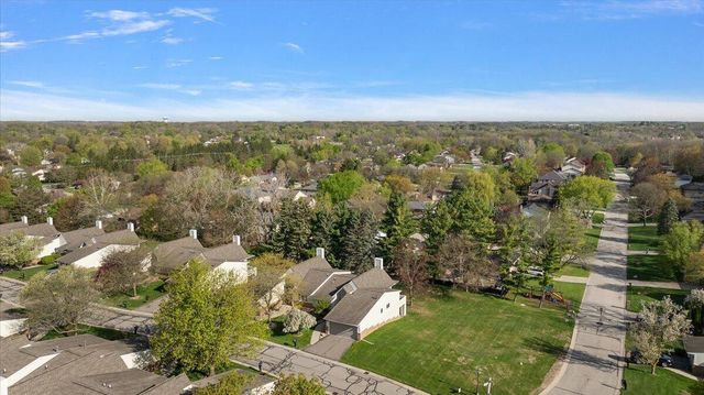 35052 Meadow Lane, Farmington Hills, MI 48335