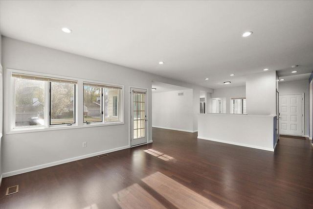 35052 Meadow Lane, Farmington Hills, MI 48335