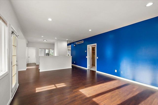 35052 Meadow Lane, Farmington Hills, MI 48335
