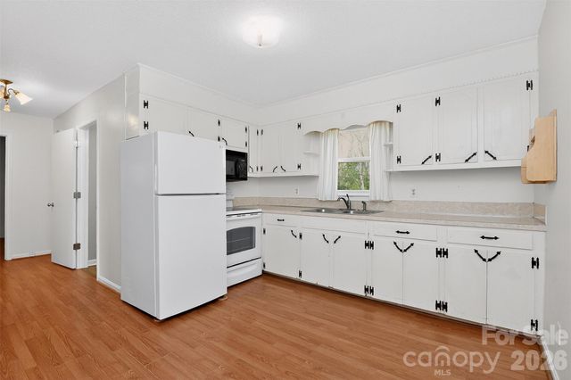 107 Gaddis Drive, Mount Holly, NC 28120