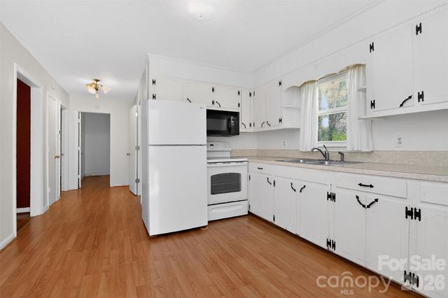 107 Gaddis Drive, Mount Holly, NC 28120