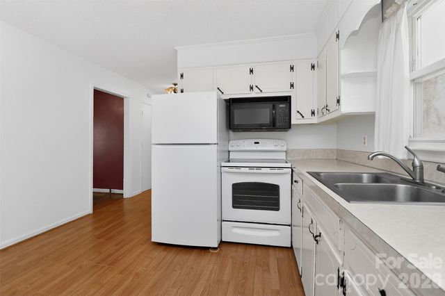 107 Gaddis Drive, Mount Holly, NC 28120