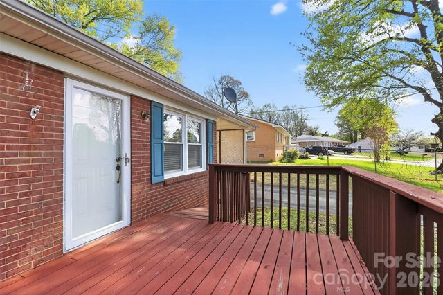 107 Gaddis Drive, Mount Holly, NC 28120