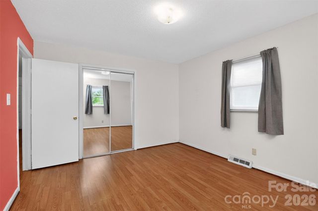 107 Gaddis Drive, Mount Holly, NC 28120