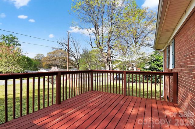 107 Gaddis Drive, Mount Holly, NC 28120