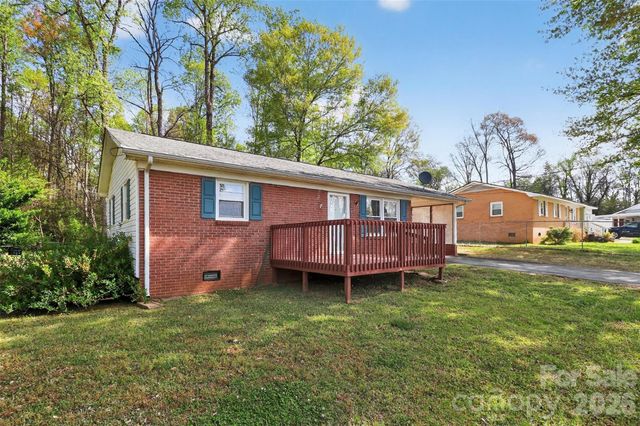 107 Gaddis Drive, Mount Holly, NC 28120