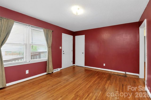 107 Gaddis Drive, Mount Holly, NC 28120