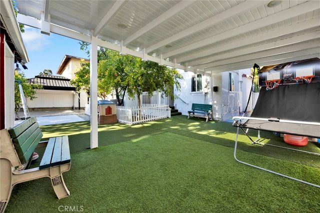 249 Zerr Court, Glendale, CA 91206
