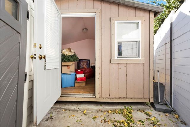 249 Zerr Court, Glendale, CA 91206