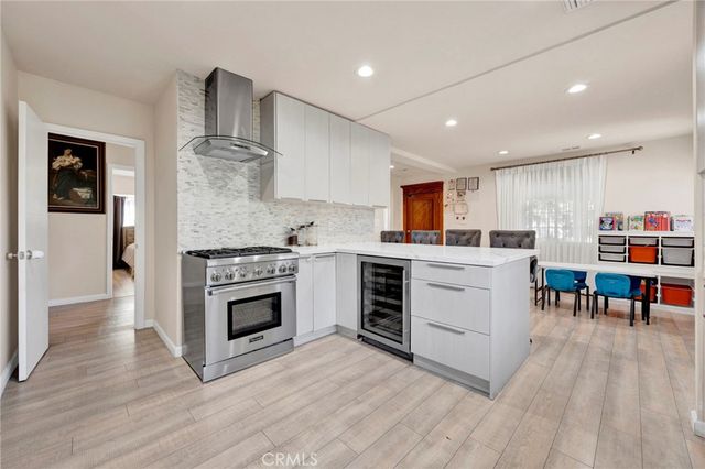 249 Zerr Court, Glendale, CA 91206