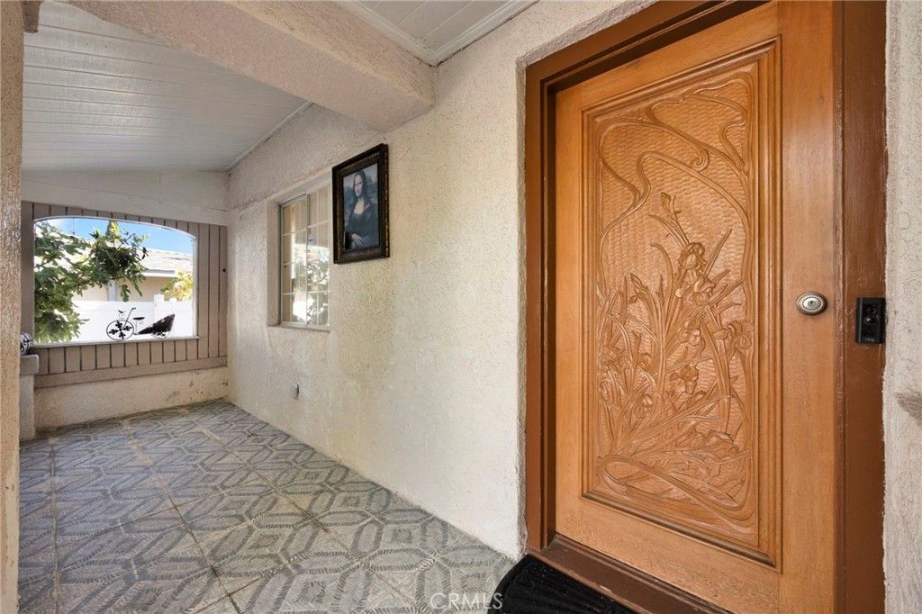 Image 17 of property listing at 249 Zerr Court, Glendale, CA 91206