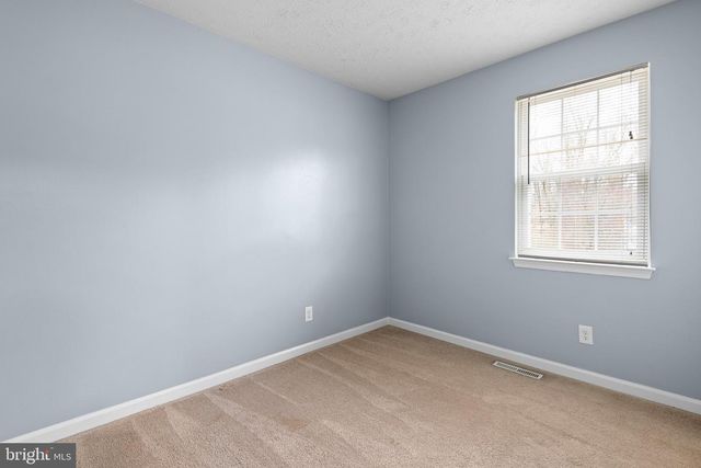 43 JULIE LN, Newark, DE 19711