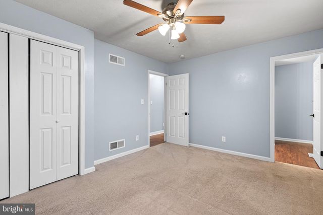 43 JULIE LN, Newark, DE 19711