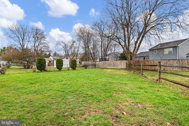 43 JULIE LN, Newark, DE 19711