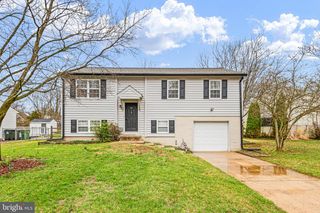 43 JULIE LN, Newark, DE 19711