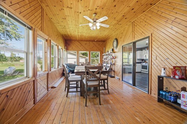 W10531 ROLOFF ROAD, New London, WI 54961