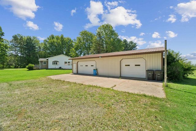 W10531 ROLOFF ROAD, New London, WI 54961