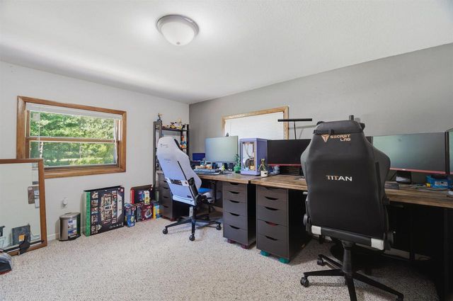 W10531 ROLOFF ROAD, New London, WI 54961