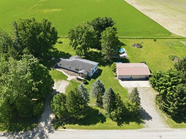 W10531 ROLOFF ROAD, New London, WI 54961