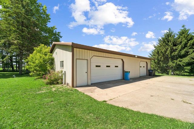 W10531 ROLOFF ROAD, New London, WI 54961