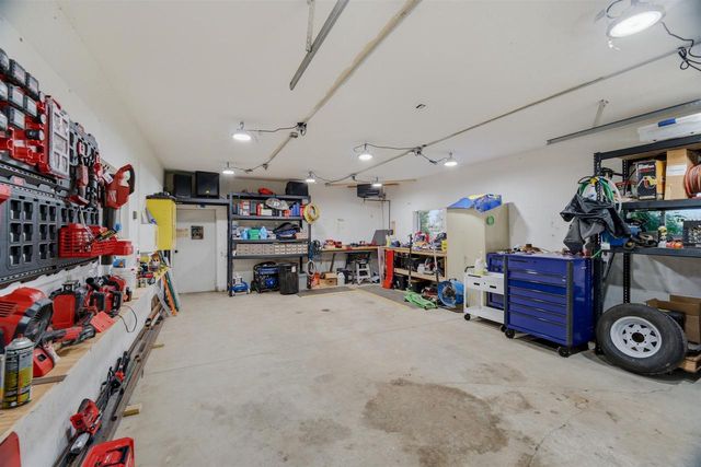 W10531 ROLOFF ROAD, New London, WI 54961
