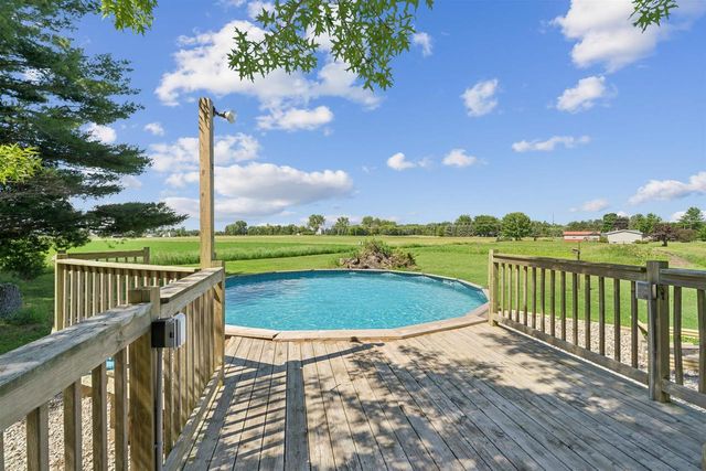 W10531 ROLOFF ROAD, New London, WI 54961