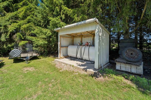 W10531 ROLOFF ROAD, New London, WI 54961