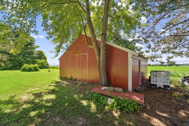 W10531 ROLOFF ROAD, New London, WI 54961