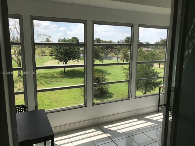 2495 SW 82nd Ave 304, Davie, FL 33324