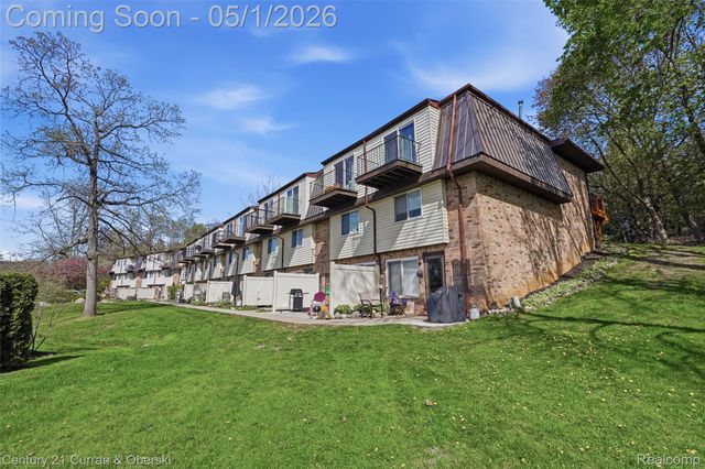 862 N Main Street, Milford Village, MI 48381