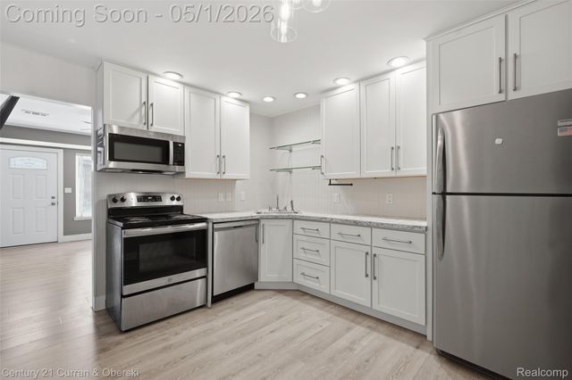 862 N Main Street, Milford Village, MI 48381