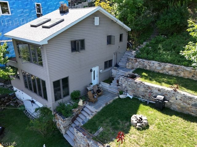 151 Hudson Ave, Hopatcong Boro, NJ 07843
