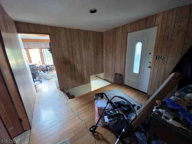 151 Hudson Ave, Hopatcong Boro, NJ 07843