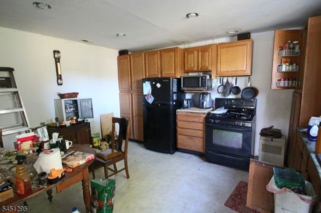 151 Hudson Ave, Hopatcong Boro, NJ 07843