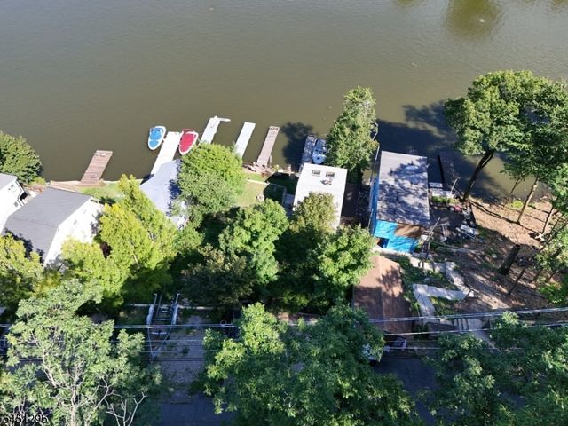 151 Hudson Ave, Hopatcong Boro, NJ 07843
