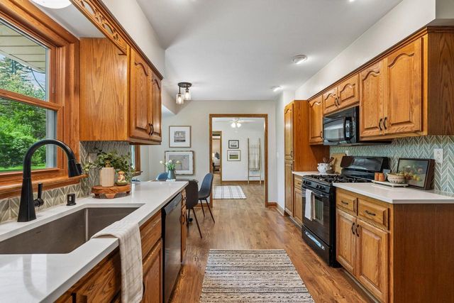 N50W17803 Greenview AVENUE, Menomonee Falls, WI 53051